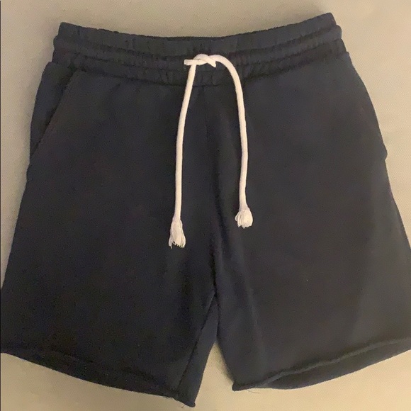 Men’s small navy sweatshorts - Picture 1 of 3